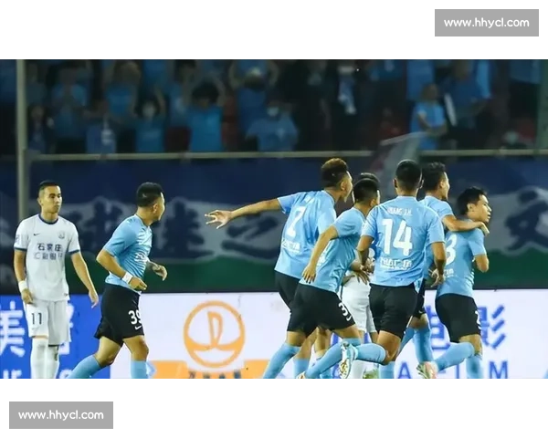 大连人对阵泰达赛季关键之战主场争锋看点全面解析战术与士气走势前瞻